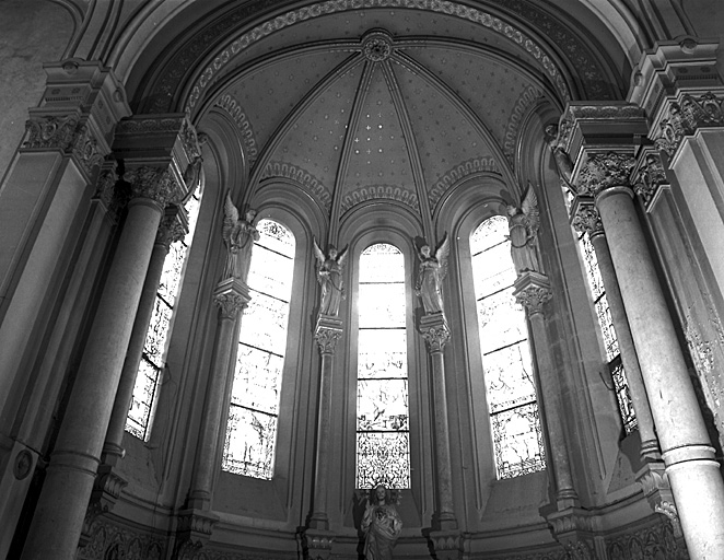 Le choeur.