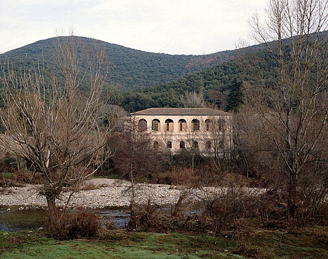 Façade côté rivière