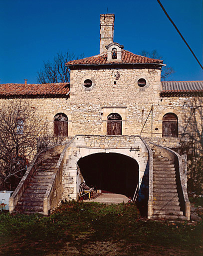 Bâtiment de la filature. Pavillon central et escalier