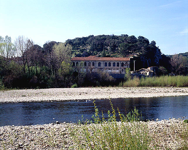 Elévation principale sur le Gardon