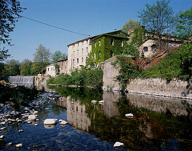 Filature de bourres de soie Tessan, puis Laporte