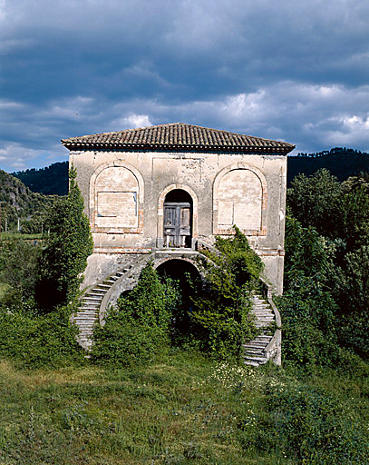 Elévation latérale côté pont