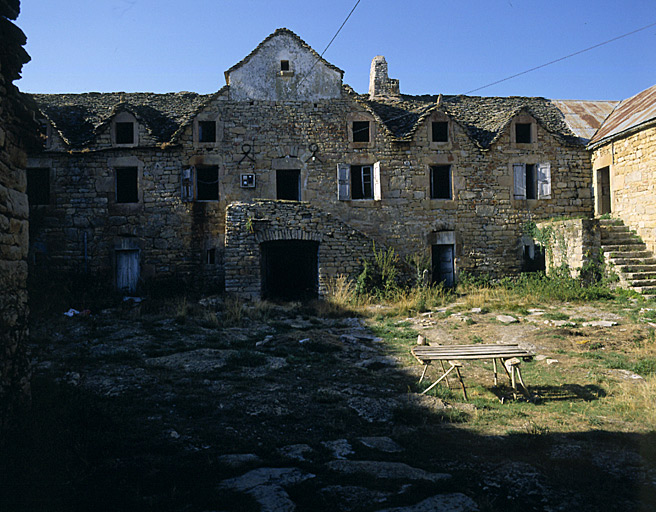 Elévation sud du logis.
