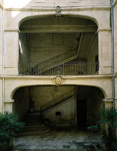 Façade escalier.