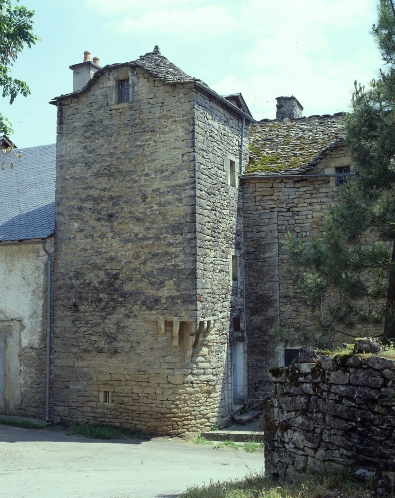Façade est