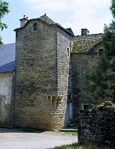 Façade est