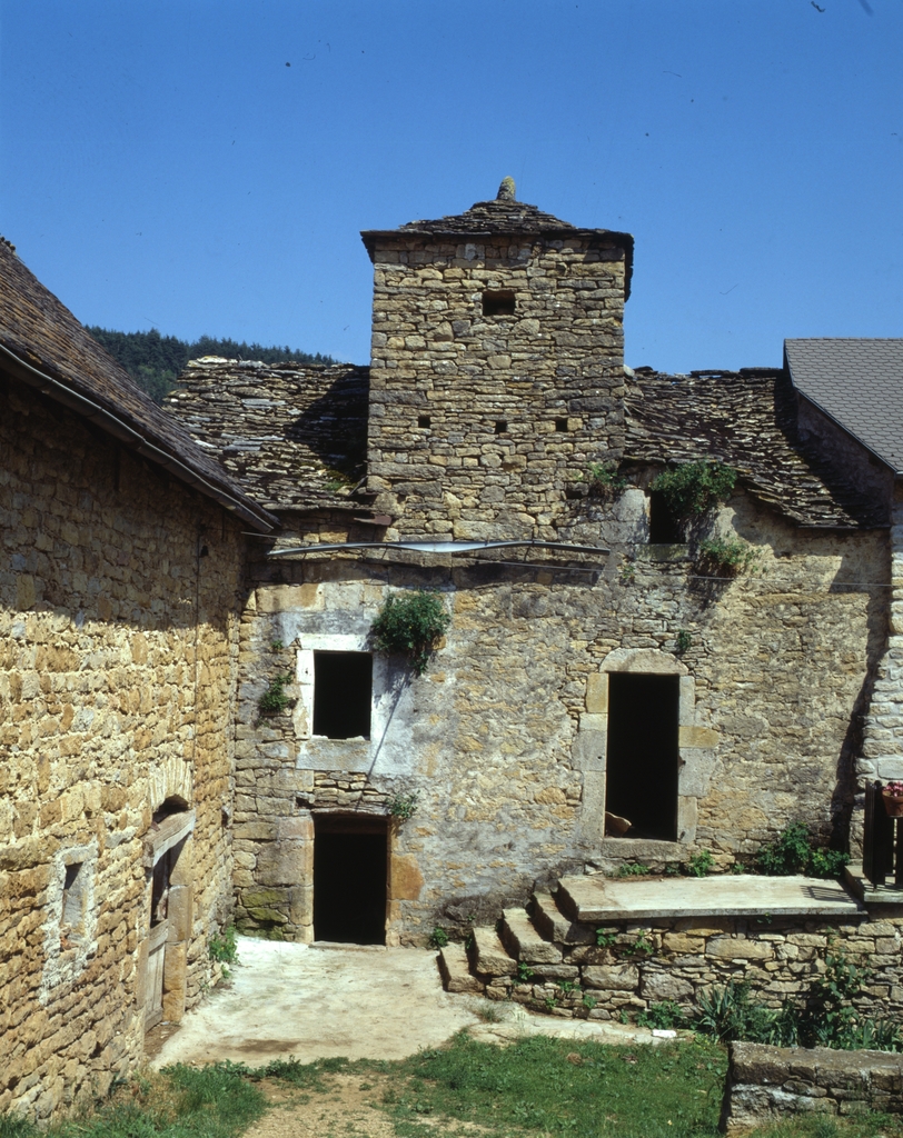 Vue d'ensemble de l'élévation du logis