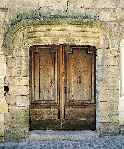 Porte, début du 16e siècle.
