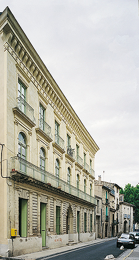 Elévation sur la rue.