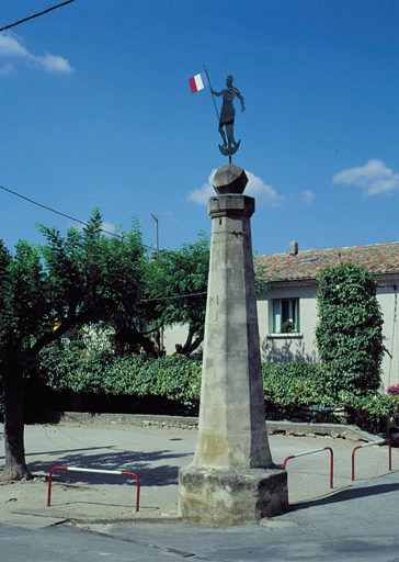 Vue d'ensemble du monument.