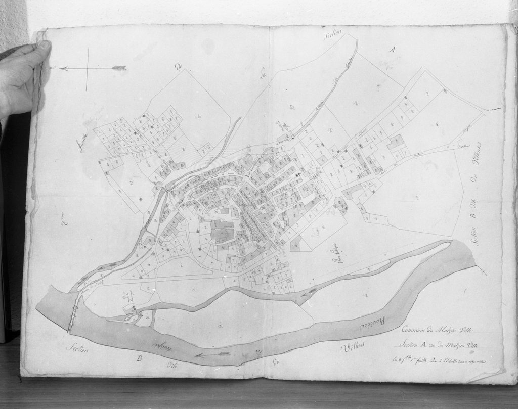 Plan cadastral de la commune du Malzieu-Ville, vers 1820. Section A dite du Malzieu-Ville, plan du village à l'échelle de 1/1250