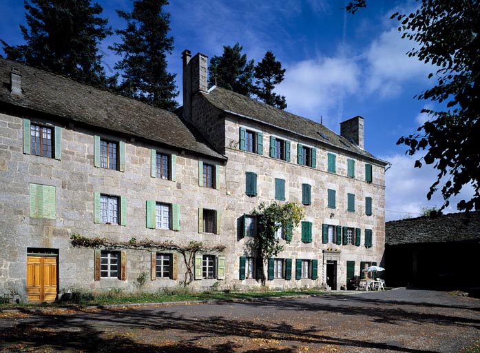 Elévations sur cour du logis et de l'ancien corps de bâtiment de l'école
