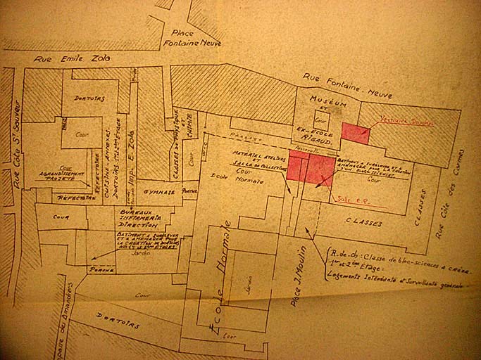 'Perpignan. Collège classique de jeunes filles', plan de masse, encre sur papier, par Monségur, 20 août 1957.