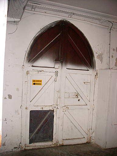 Entrée du Collège de jeunes filles, impasse Emile Zola.