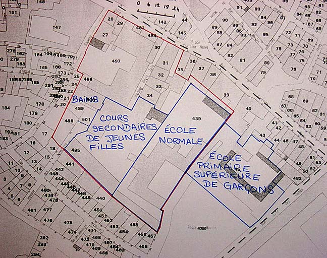 Restitution sur le cadastre de 1975 de l'occupation en 1895 du fonds de l'ancien couvent Saint-Sauveur, d'après plusieurs plans de 1895.