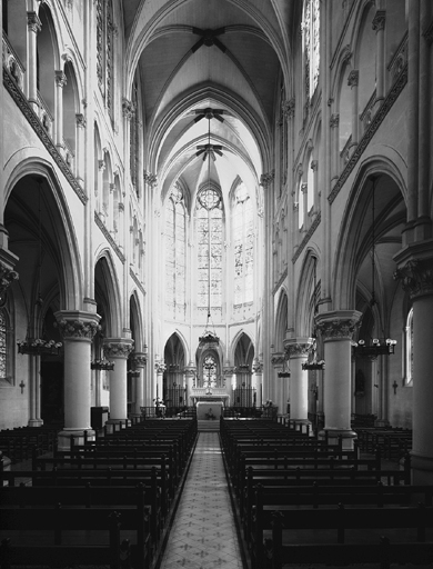 Chapelle de l'orphelinat Saint-François, vue intérieure prise vers le choeur.