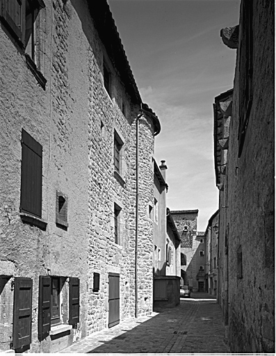 Vue d'ensemble de l'élévation postérieure sur la rue Pierre de Mercoeur