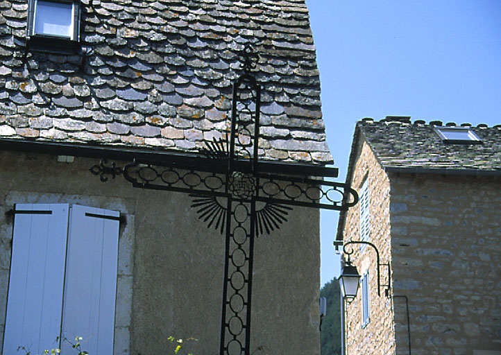 Détail de la croix.