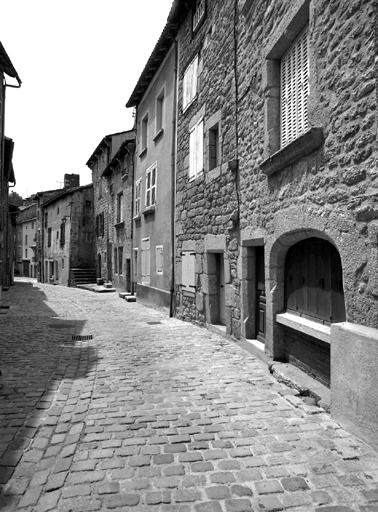 La rue du Galastre, vue d'ensemble prise vers le sud