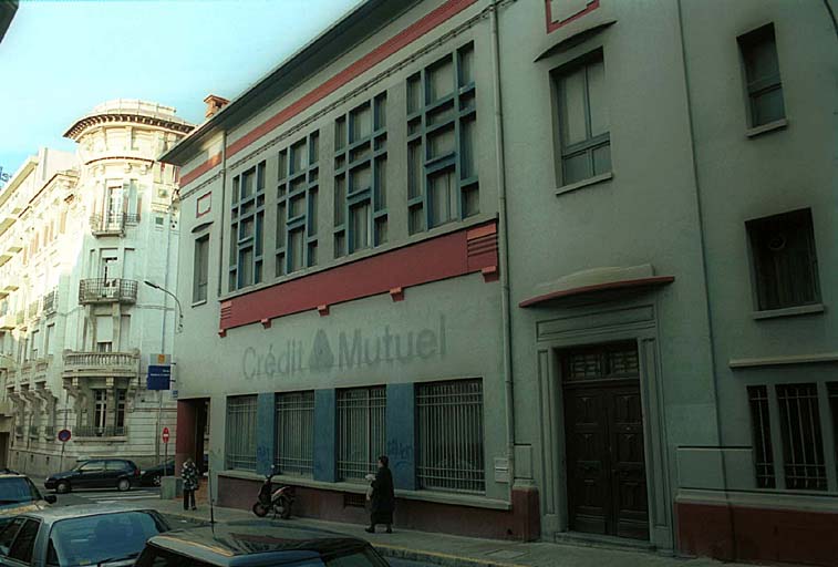 Façade de la rue Edmond Bartissol.