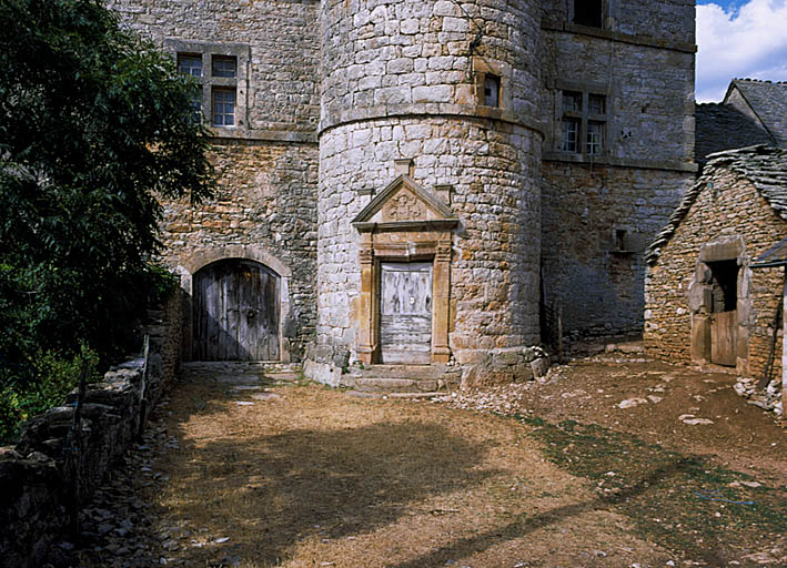 Elévation sud du logis.