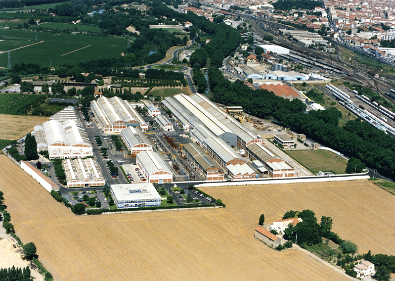 Vue aérienne de l'usine Cameron, depuis l'est (2004).