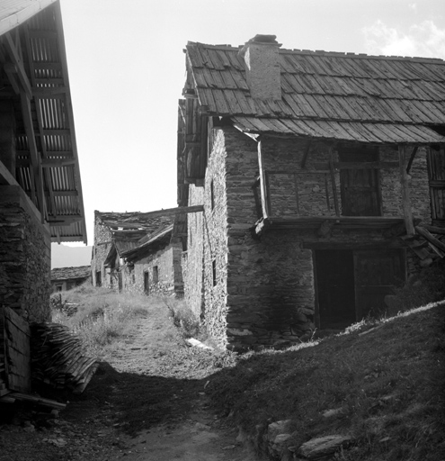 Façade est.