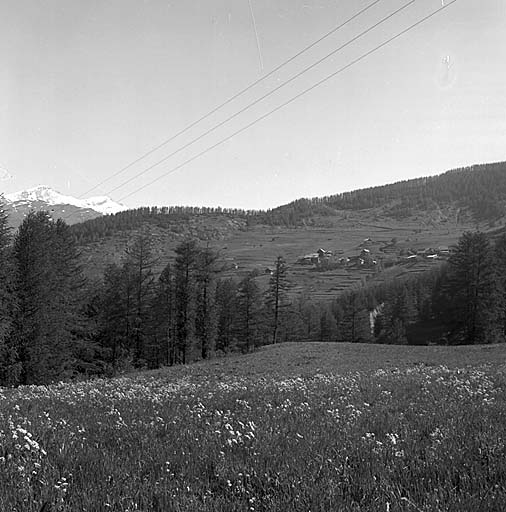 Vue de situation prise du sud-ouest.