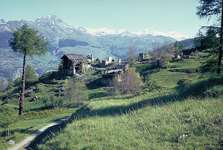 Le Serre-de-Chabrand. Vue d'ensemble.