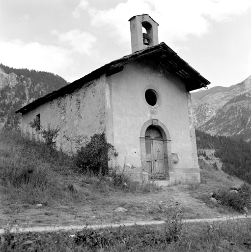 Roubion. Chapelle Saint-Sauveur.