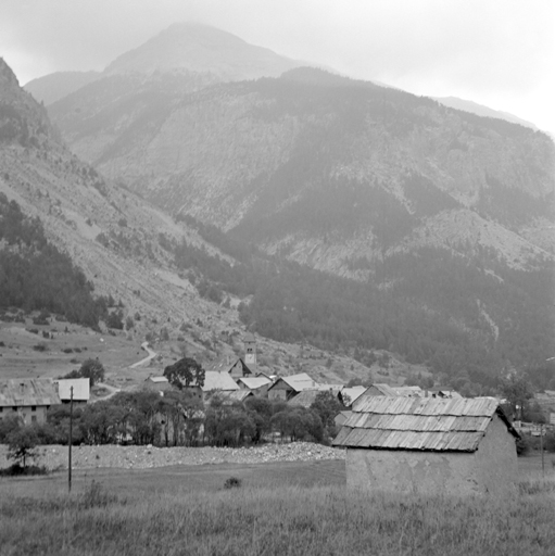 Plampinet. Chapelle Saint-François-Régis. Vue de situation.