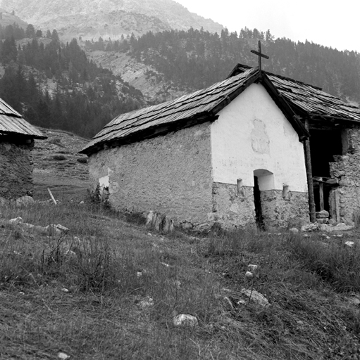 Les Acles. Chapelle des Allégresses.