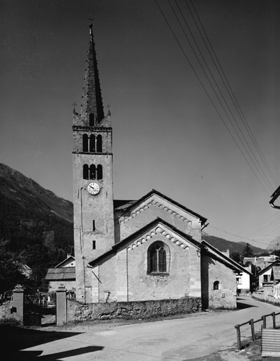 Chevet. Vue d'ensemble prise de l'est.