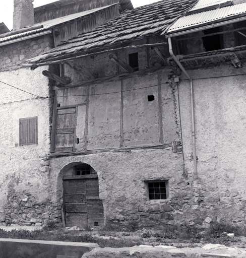 Le Serre. Ferme parcelle 735. Façade antérieure sud.