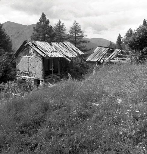Le Vallon. Chalet parcelle 794. Vue de situation prise du sud-est.