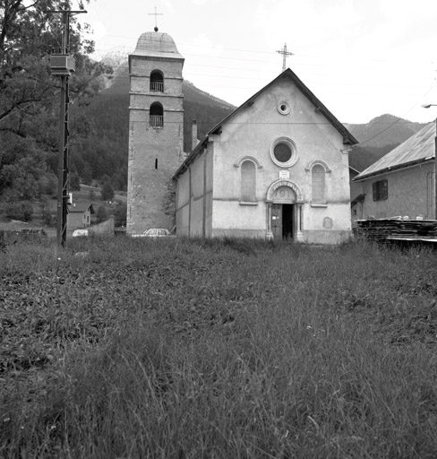 Façade antérieure ouest. Vue d'ensemble.