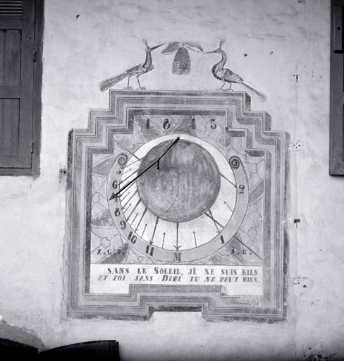 Pra Premier. Ferme parcelle 416. Façade antérieure est. Deuxième niveau. Cadran solaire peint, daté 1843.