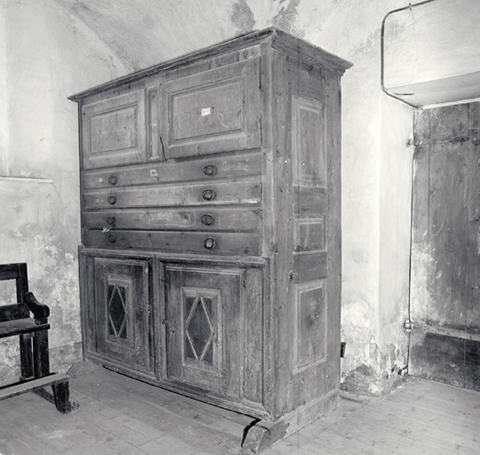 Meuble de sacristie (N° 2)