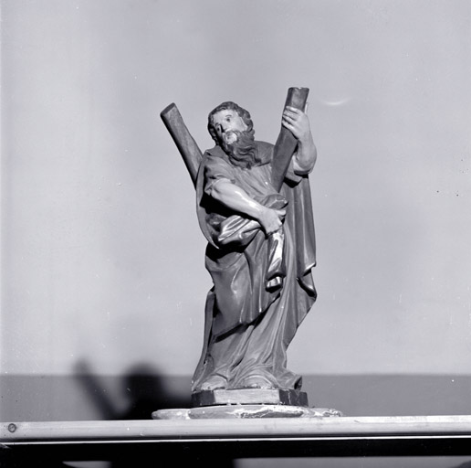 Statue : saint André. Vue d'ensemble.