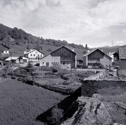 Vue d'ensemble de la partie reconstruite après la guerre de 1939-1945.