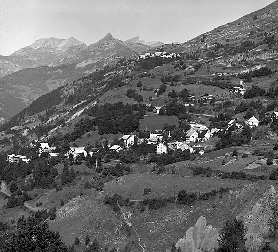 Vue prise des Chabauds.