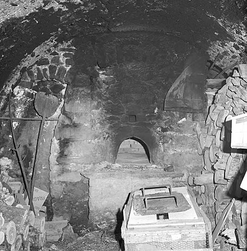 Parcelle 844. Four banal antérieur à 1809. Vue intérieure.