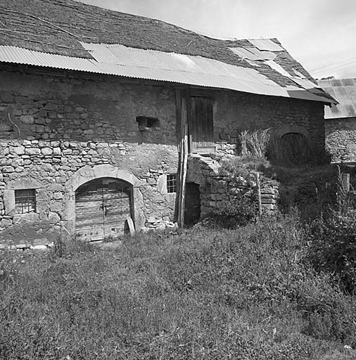 Parcelle 263. Façade sud. Vue de la partie exploitation.