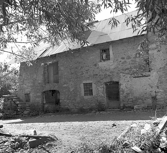 Façade est.