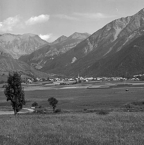 Vue prise de Saint-Hilaire.