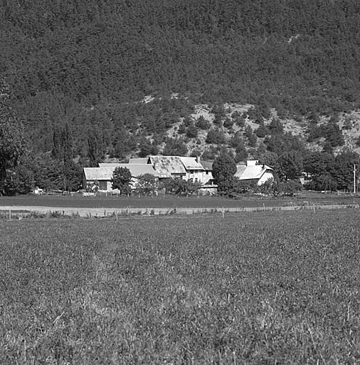 Vue d'ensemble prise du sud-ouest.