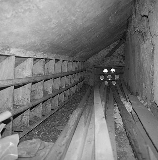 Le pigeonnier. Vue de l'intérieur.