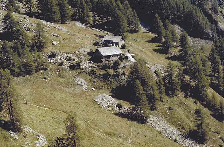 Vue prise du nord-ouest.