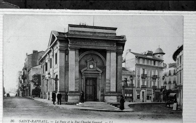 La poste et la rue Charles Gounod.