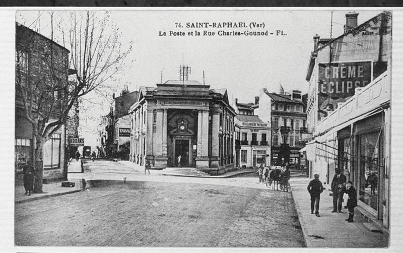 La poste et la rue Charles Gounod.